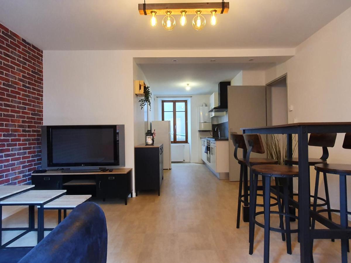 Appartement Industriel Avec Petite Terrasse Belfort Luaran gambar